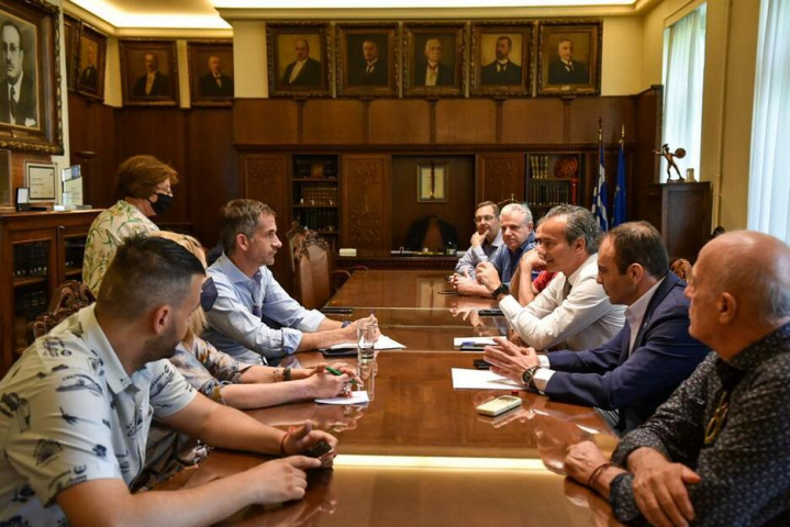 Συνάντηση Δημάρχου Αθηναίων κ. Κώστα Μπακογιάννη με τον Εμπορικό Σύλλογο Αθηνών